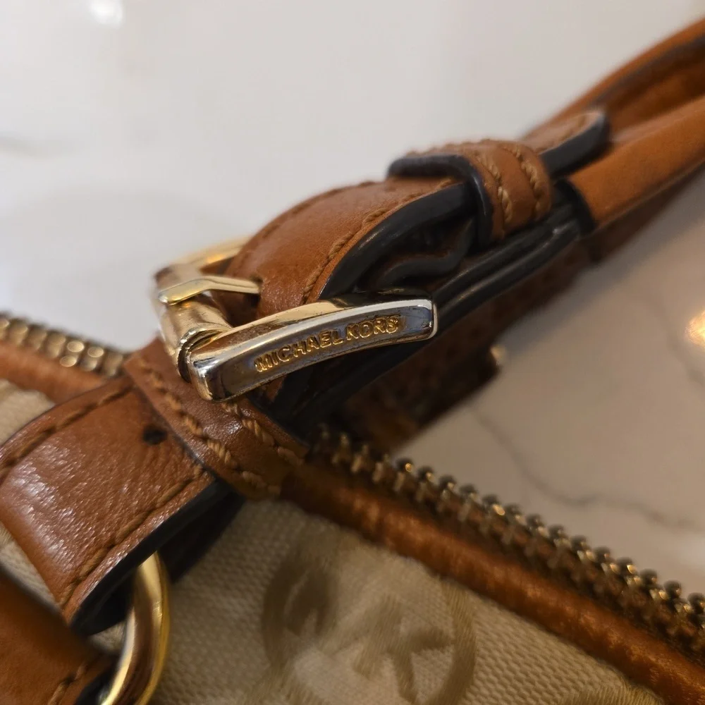 Michael Kors Calista Monogrammed Logo MK Handbag Crossbody Bag Brown